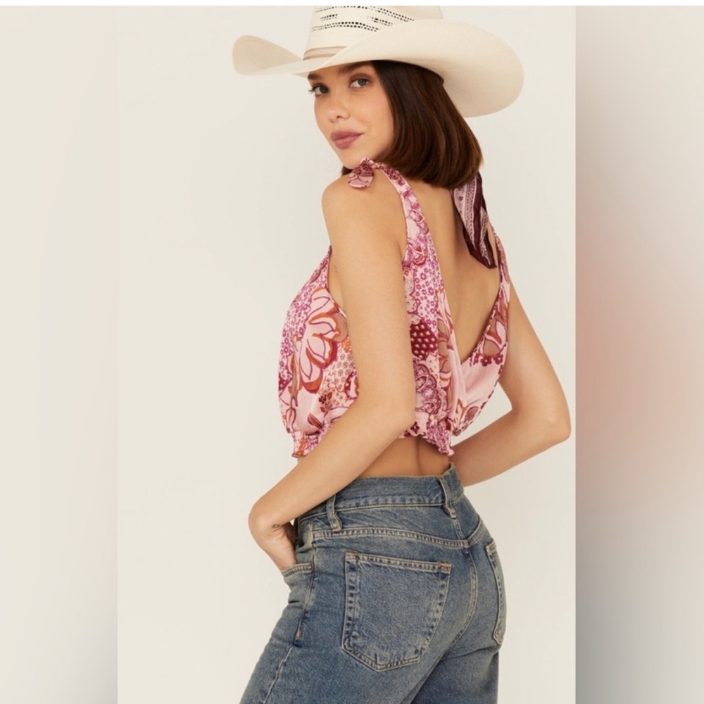 💞NWT 💕Free people Weekend In Montauk 
in Blush size M